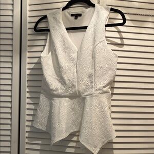 Monteau White Textured Sleeveless Blouse